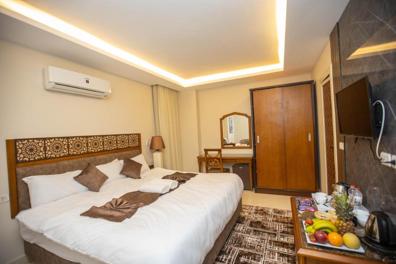 The Muse Pyramids Hotel Il Il Cairo Esterno foto